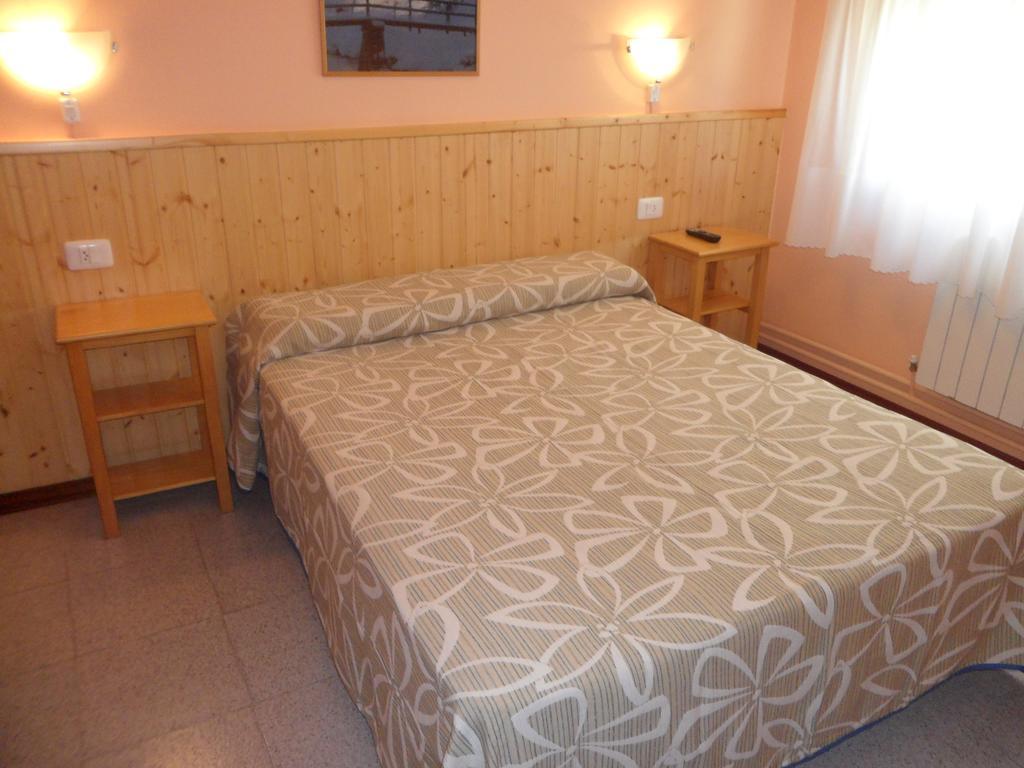 Hostal Alce Hotel Nigrán Екстериор снимка
